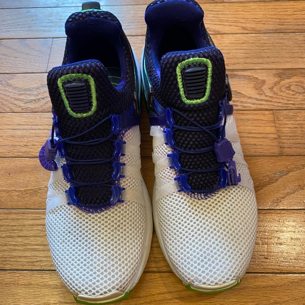 Women’s Nike Shox Gravity shoes  - size 6.5